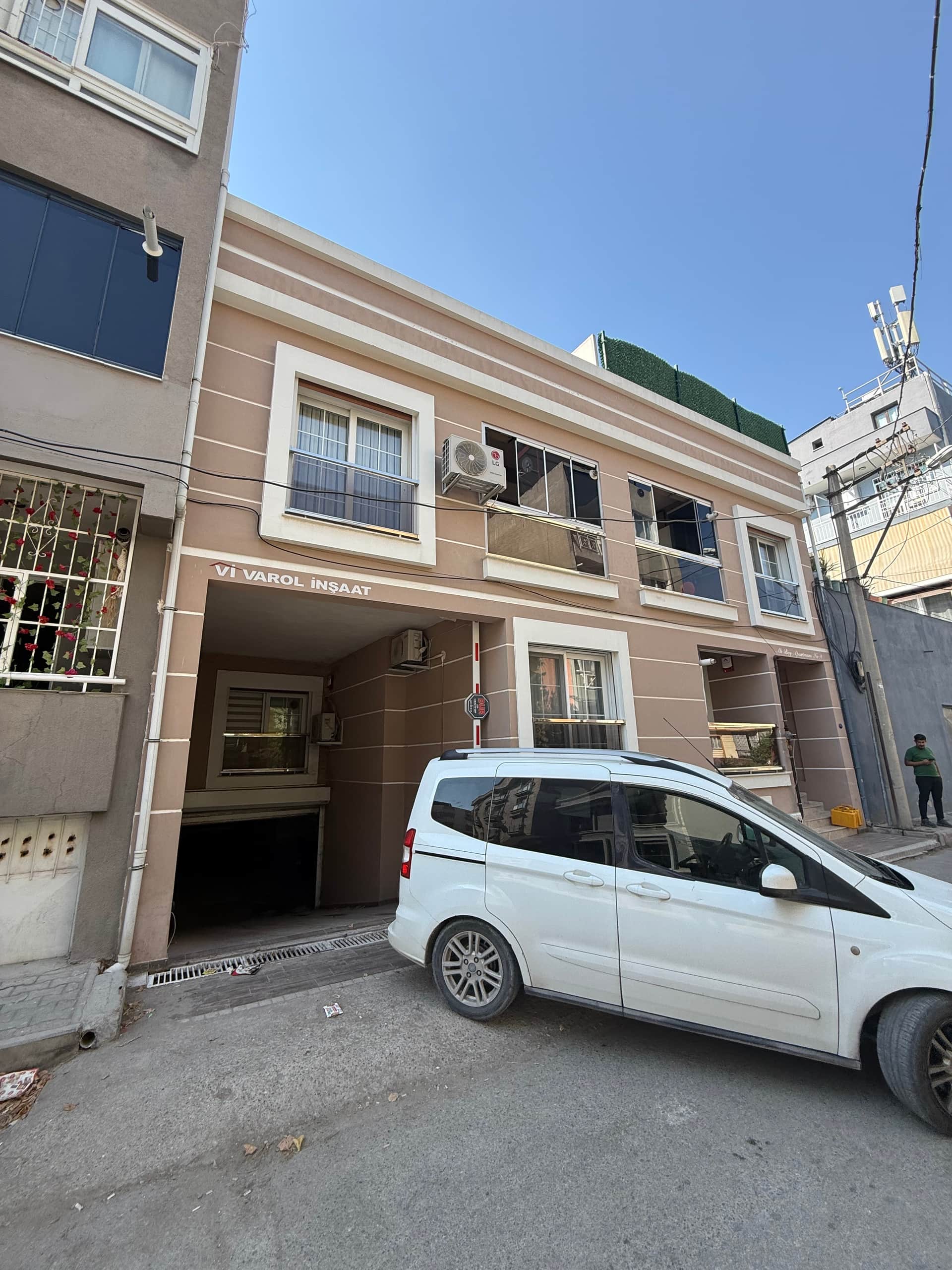 Buca Yenigün Dublex Daire 3+1 — Buca